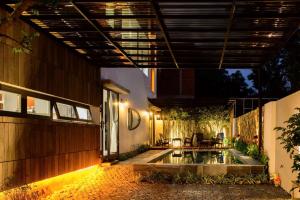 Nắng Homestay & Villa