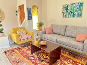 Kommetjie light-filled home with Pool