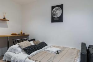 Studio neuf Porte de Saint Cloud Paris 16 - 4P