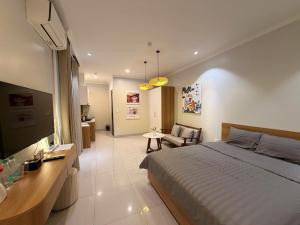 Hanique Cafe and Stay