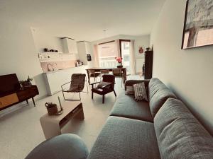 Chez meme gernoaze - unique 2 BR flat