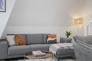 Bright 2-Bed Flat in Wandsworth, Near River Thames