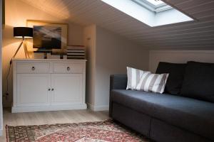 Lacanau Océan, maison 6p, grande terrasse sous les pins, golf, piscine & océan à vélo