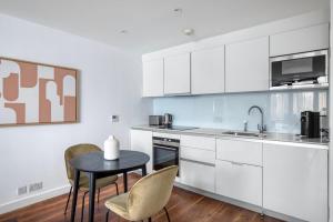 Blueground Fitzrovia terrace LON-450