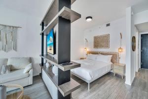 The Casas Collection at Alea Miami - Modern Designer Studios