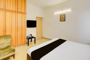 Collection O Hi-Tec City Center Metro Station Hyderabad Formerly Hotel Blue Dawn