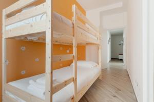 GuestHost - Lovely Flat near Frattini M4