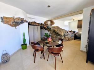 Unique house with cave by the sea with private terrace