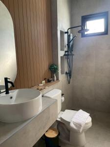Kiyomizu Onsen & Glamping Resort Saraburi