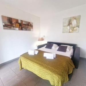 Saladini Luminous studio terrace and view of Porto-Vecchio