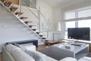 Palacio Aiete by FeelFreeRentals