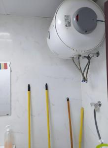 استوديوفي منطقه الوحده مول مع مدخل مستقل بالكامل مفروش وجاهز للسكن فوراً موقع مميز في منطقة الوحدة مول هدوء راحة وصول سريع لكل الخدمات من