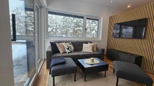 Mountain Apart Weber