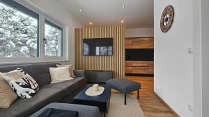 Mountain Apart Weber