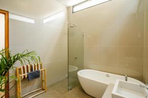 Private 3 Bedroom Villa w Pool - Meilux Villa Ubud