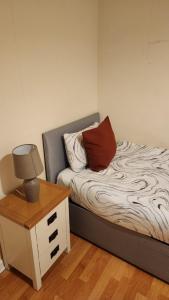 Just Like Home I Spacious 3BR I Sleeps5 I Parking I Fast Wi-Fi I LongTerm Rates