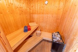 4 Personen Ferienhaus mit Sauna, Kaminofen und einen wunderschцnen Garten mit Terrasse in Otterndorf