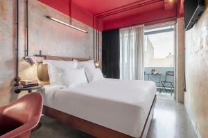 Max Brown Hotel Downtown Part of Sircle Collection Formally known as Dave Red