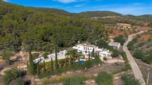 Finca Can Rosa Ibiza, private pool, 10 minutes from the beach