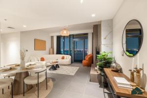 Serene Creek 2BR with Sea View by BMS