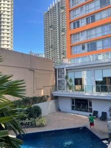 Comfy Studio for 2 at Sunshine100 in Mandaluyong Fully equipped
