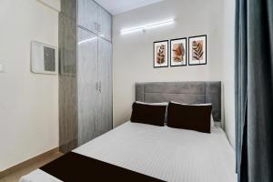 SPOT ON by OYO Vasantha Suits