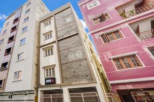 SPOT ON by OYO Vasantha Suits