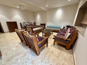 Shobhalay- Premium 2BHK Parking prime location super interior