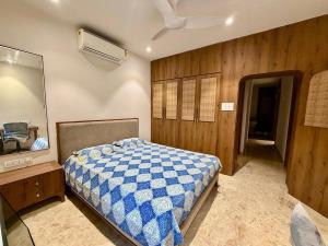 Shobhalay- Premium 2BHK Parking prime location super interior