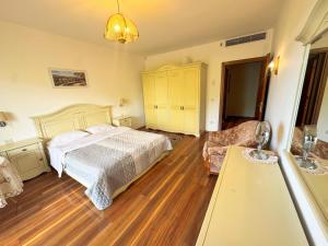 Port Palace Apartment 2