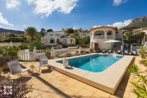 Villa Puerto Blanco by Abahana Villas