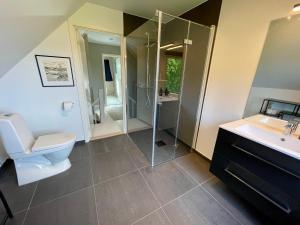 5 Bedroom House at Hakallestranda