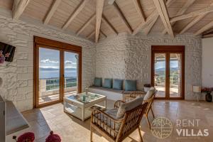 Villa Karima with Sea View