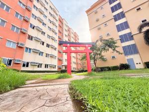 Hyde Away Staycation