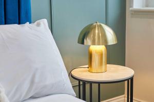 Host and Stay - The Seaview Lookout