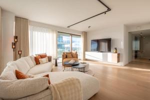 Deluxe 3BR apartment with spectacular views