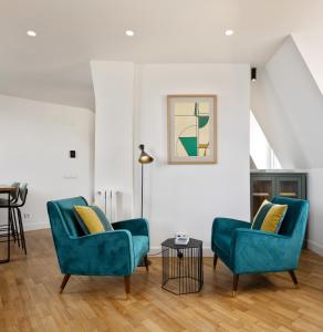 Miramar Attic by FeelFreeRentals