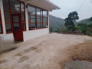 Hilltop Panorama Ohiya