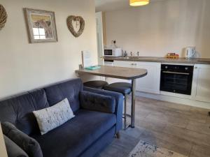 Little Park Holiday Homes Self Catering Cottages 1 & 2 bedrooms available close to Tutbury Castle