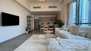 1BDR with Huge Balcony Stylish Living