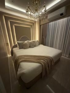 Pure Elegance 1BR Suite