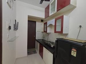 Curated Cozy Haven 1Bhk Flat in Hiranandani Estate