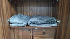 Curated Cozy Haven 1Bhk Flat in Hiranandani Estate