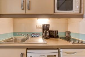 Le Murmure pieds dans leau