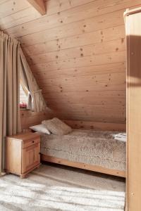 DOMKI TATRY z jacuzzi i sauną w cenie - spokojna okolica - świetna dla rodzin z dziećmi lub grupy znajomych!