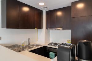 Free housekeeping visits during your stay - Stayshort - Business Bay 2 Bedroom for 6 in a Great Location