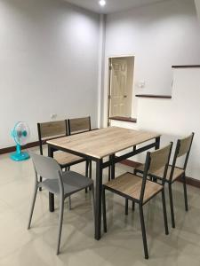 Entire townhouse, 2 bedrooms, 2 bathrooms in Korat city
