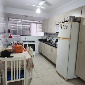 Praia Enseada Apartment