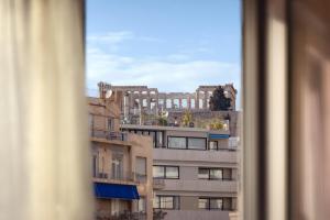 Modern Stay With Acropolis View