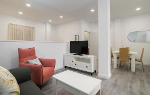 Estudio Holidays & Home El Palo 8A, 400 m playa